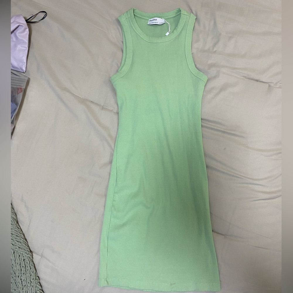 Body-con green dress. Really stretchy and cute
